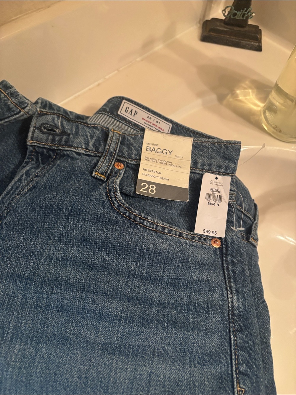GAP Baggy Jeans in Classic Blue Wash